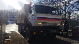 По Лачинской дороге беспрепятственно проехали еще 15 автомобилей российских миротворцев (ФОТО)