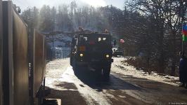 По Лачинской дороге беспрепятственно проехали еще 15 автомобилей российских миротворцев (ФОТО)