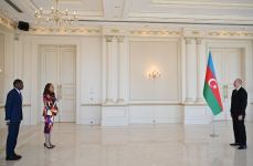 President Ilham Aliyev receives credentials from newly appointed ambassador of Ghana to Azerbaijan (PHOTO/VIDEO)