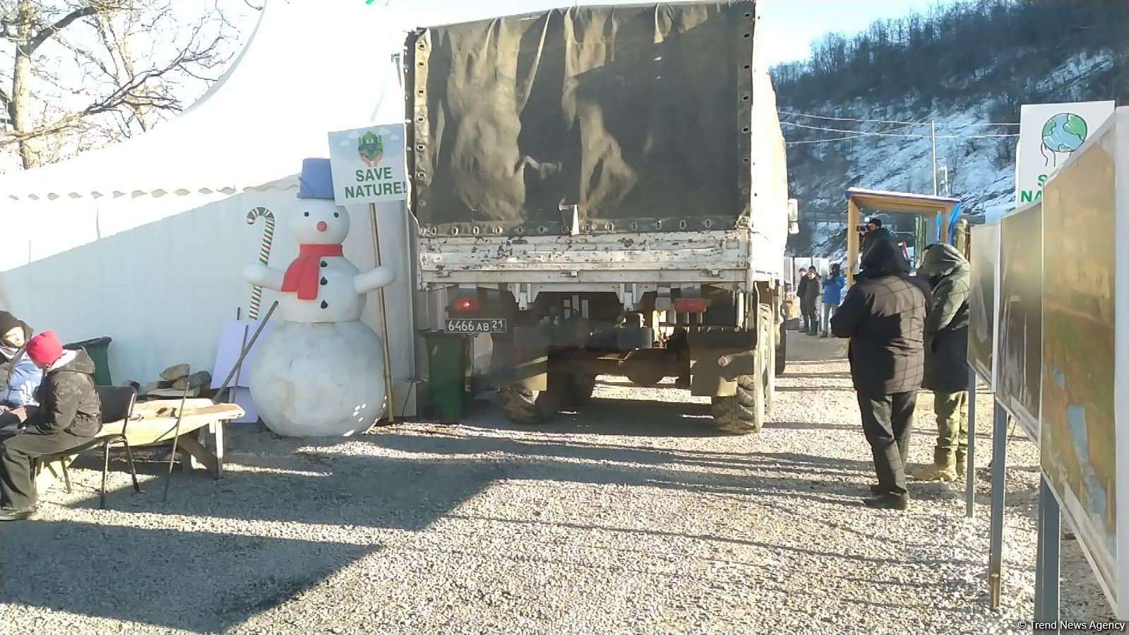 Truck of Russian peacekeepers moves freely along Azerbaijani Lachin-Khankendi road (PHOTO)