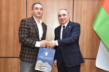 Творческий коллектив детективного сериала "Сезон скорпиона" отмечен наградами Генпрокуратуры Азербайджана (ФОТО)