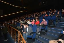 В Баку состоялся гала-вечер фильма "Evdə qalmış" с участием известных актеров (ФОТО)
