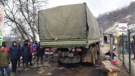More than dozen vehicles of Russian peacekeepers pass freely along Azerbaijan's Lachin-Khankendi road (PHOTO)