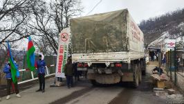 More than dozen vehicles of Russian peacekeepers pass freely along Azerbaijan's Lachin-Khankendi road (PHOTO)