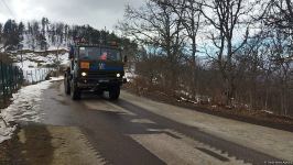 More than dozen vehicles of Russian peacekeepers pass freely along Azerbaijan's Lachin-Khankendi road (PHOTO)