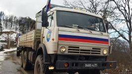 More than dozen vehicles of Russian peacekeepers pass freely along Azerbaijan's Lachin-Khankendi road (PHOTO)