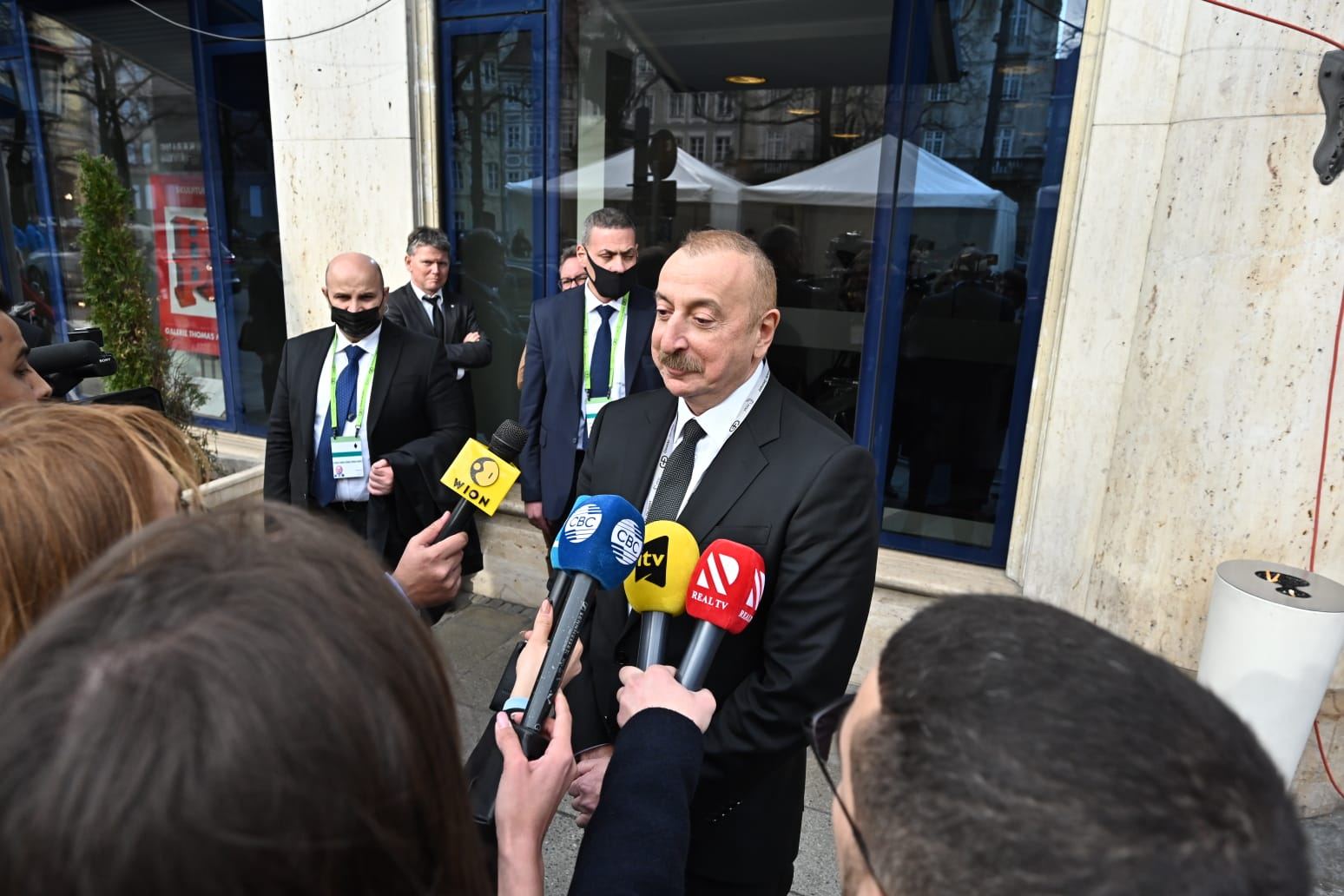 President Ilham Aliyev interviewed by TV channels in Munich (PHOTO/VIDEO)