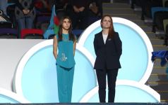Состоялась церемония награждения победителей Кубка мира по прыжкам на батуте в Баку среди синхронных пар (ФОТО)