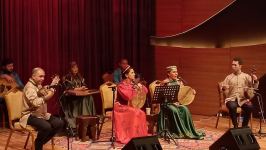 Вечера мугама в Баку  - от Bayatı Qacar до Şüştər (ФОТО)
