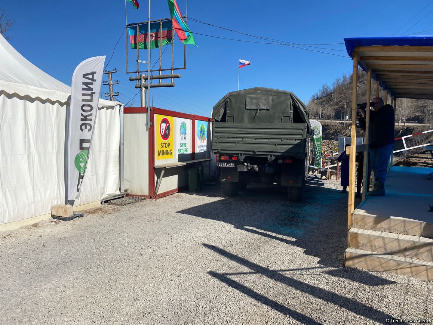More vehicles of Russian peacekeepers move freely along Azerbaijan's Lachin-Khankendi road (PHOTO)