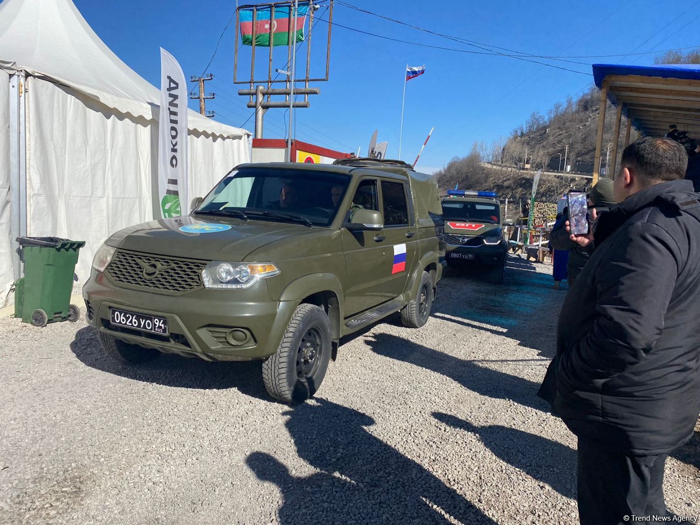 More vehicles of Russian peacekeepers move freely along Azerbaijan's Lachin-Khankendi road (PHOTO)