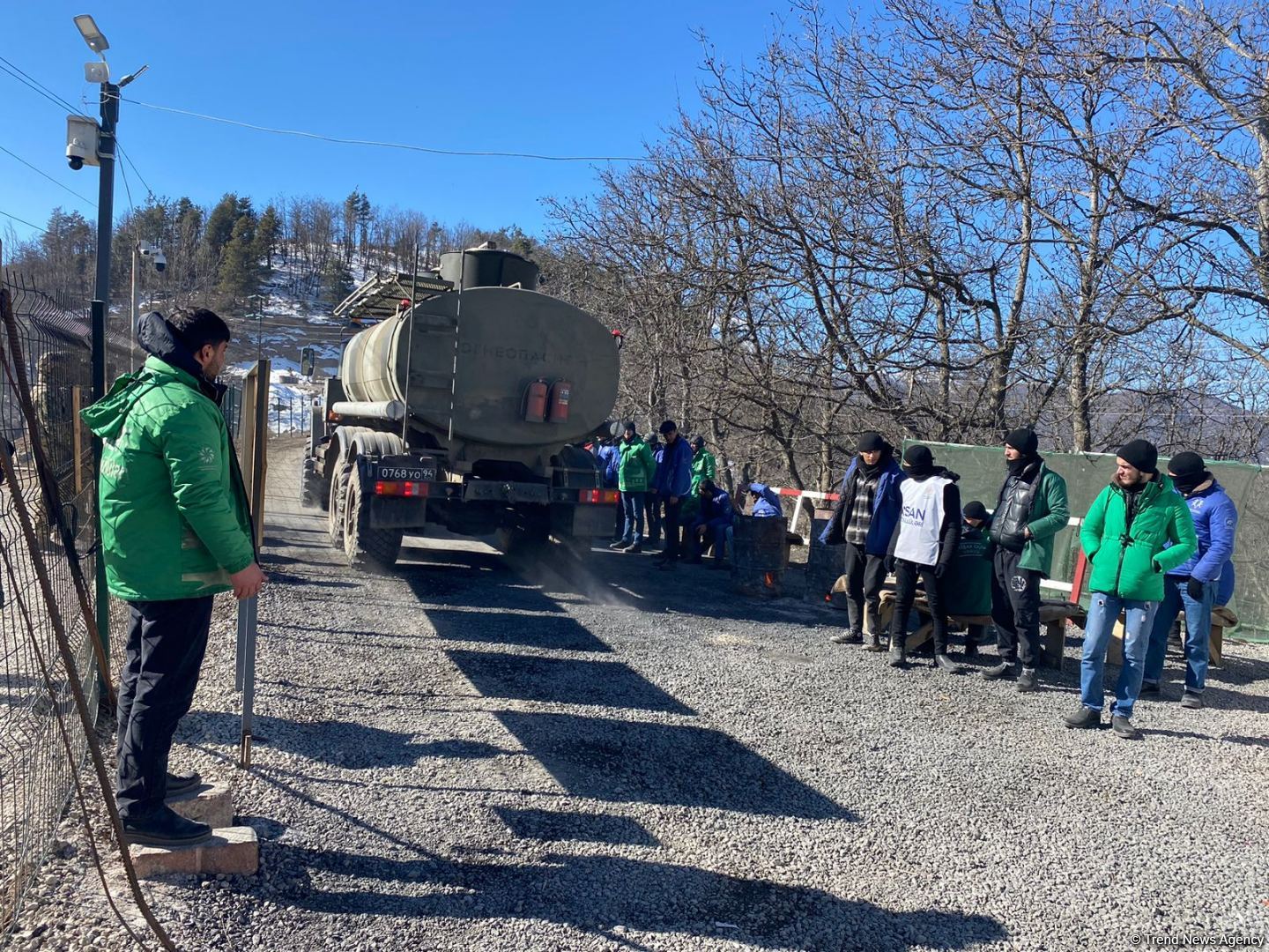 More vehicles of Russian peacekeepers move freely along Azerbaijan's Lachin-Khankendi road (PHOTO)