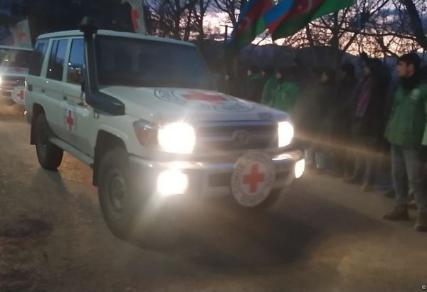 ICRC convoy passes freely along Azerbaijan's Lachin-Khankendi road (PHOTO)