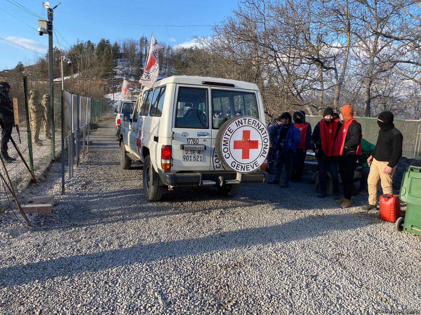 ICRC convoy moves freely along Azerbaijan's Lachin-Khankendi road (PHOTO)
