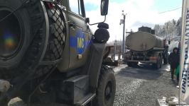 Five more vehicles of Russian peacekeepers move freely along Azerbaijan's Lachin-Khankendi road (PHOTO)