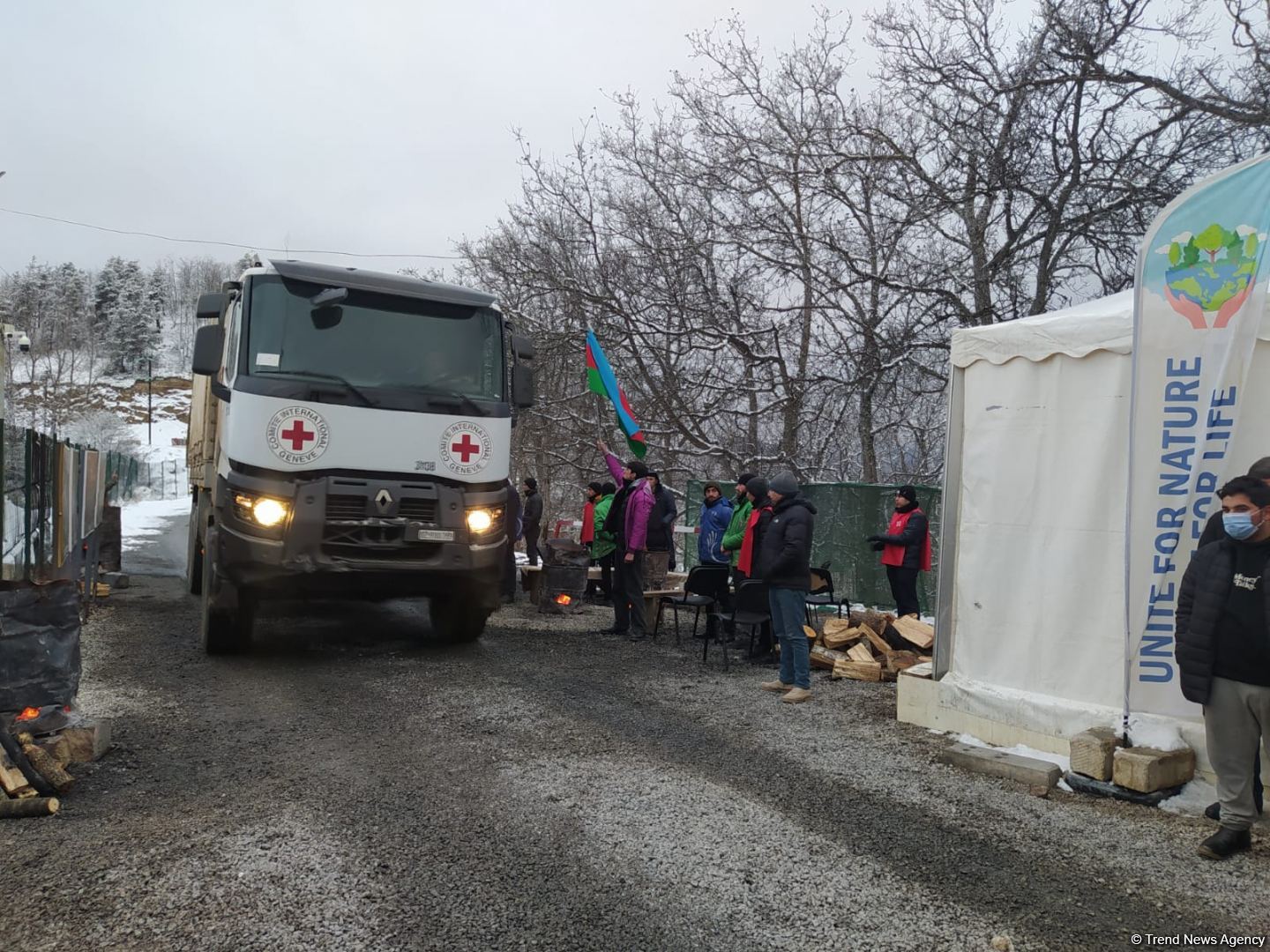 ICRC convoy drives freely along Azerbaijan's Lachin-Khankendi road (PHOTO)
