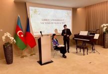 Черные подснежники в Праге… Это повесть о ребёнке, потерявшем семью в ночь Ходжалинского геноцида (ВИДЕО, ФОТО)