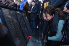 Азербайджанский народ чтит память жертв Ходжалинского геноцида (ФОТО)