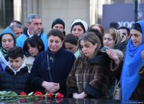 Азербайджанский народ чтит память жертв Ходжалинского геноцида (ФОТО)