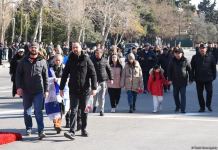 Азербайджанский народ чтит память жертв Ходжалинского геноцида (ФОТО)