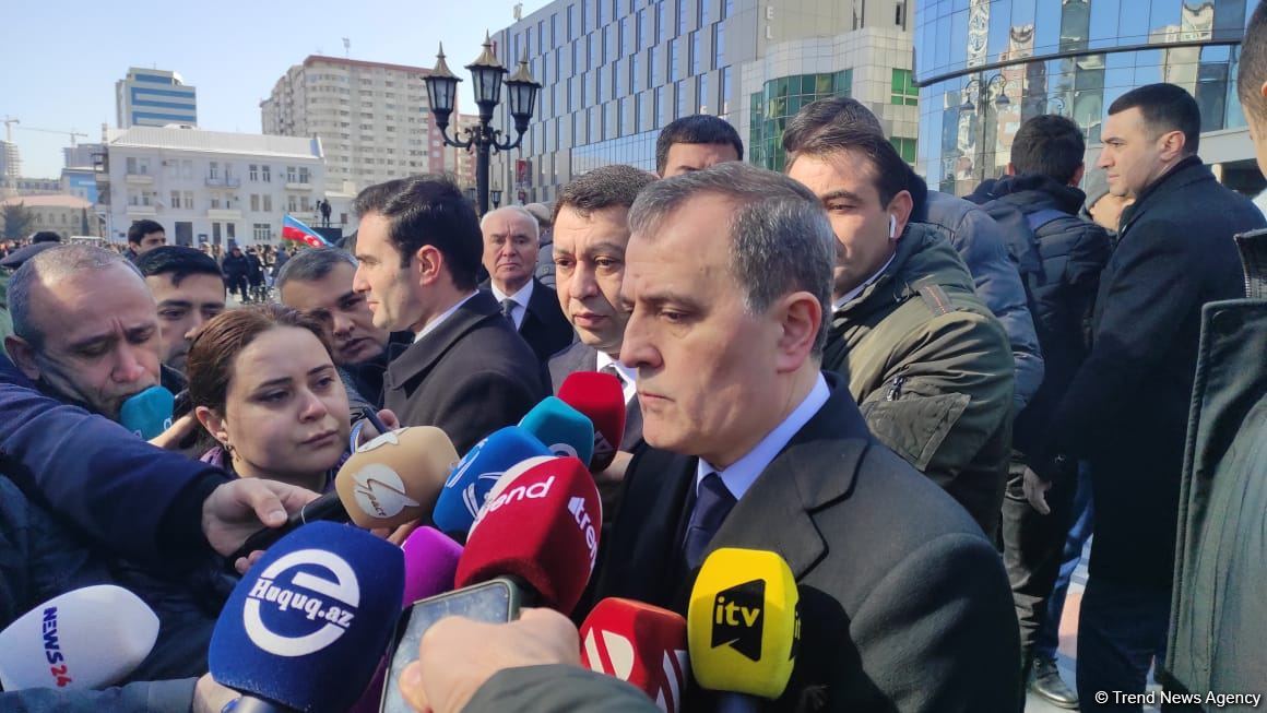 Армения по-прежнему заинтересована в продолжении злоупотребления Лачинской дорогой – Джейхун Байрамов