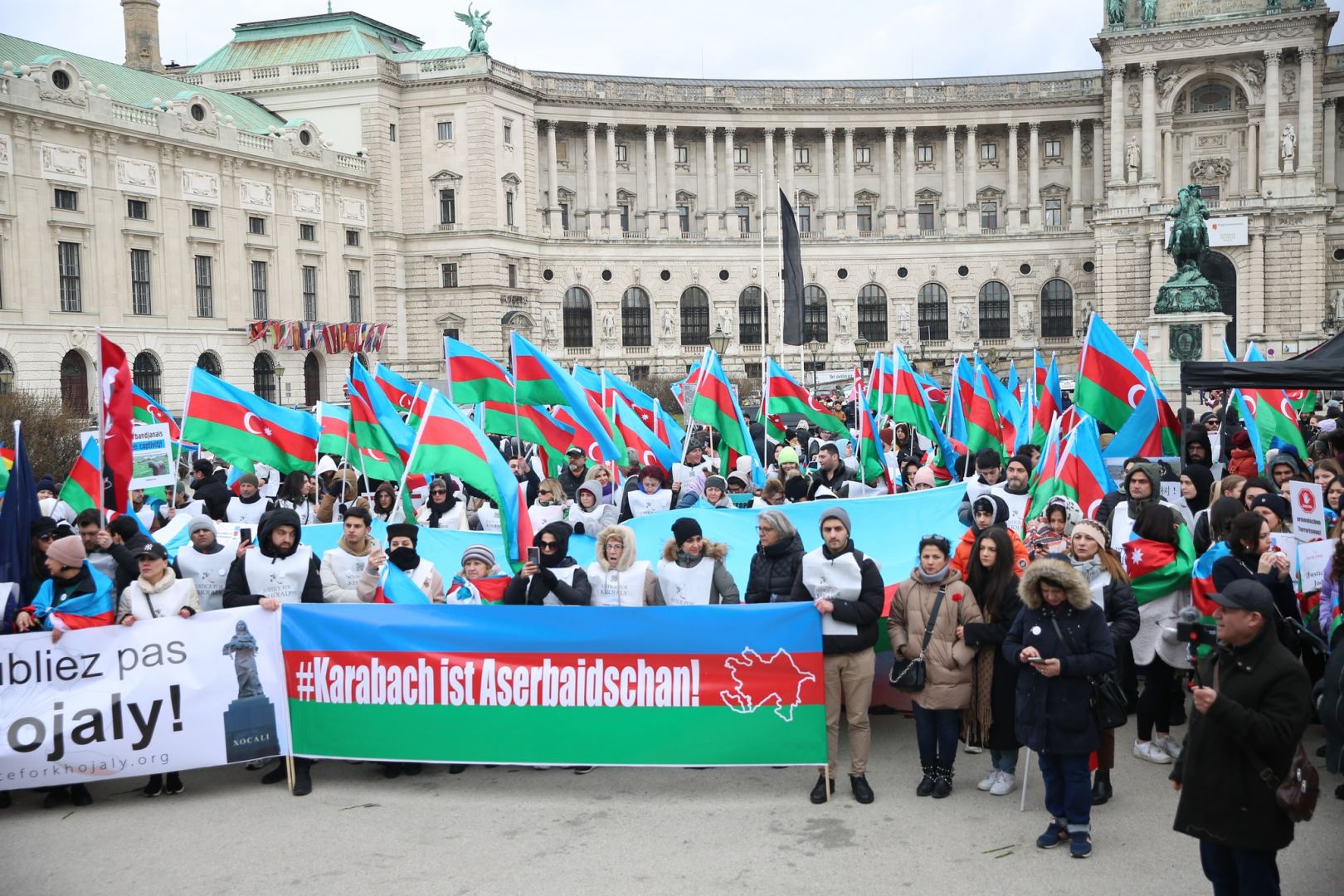 На площади Хельденплац в Вене состоялась акция в память о жертвах Ходжалинского геноцида (ФОТО)