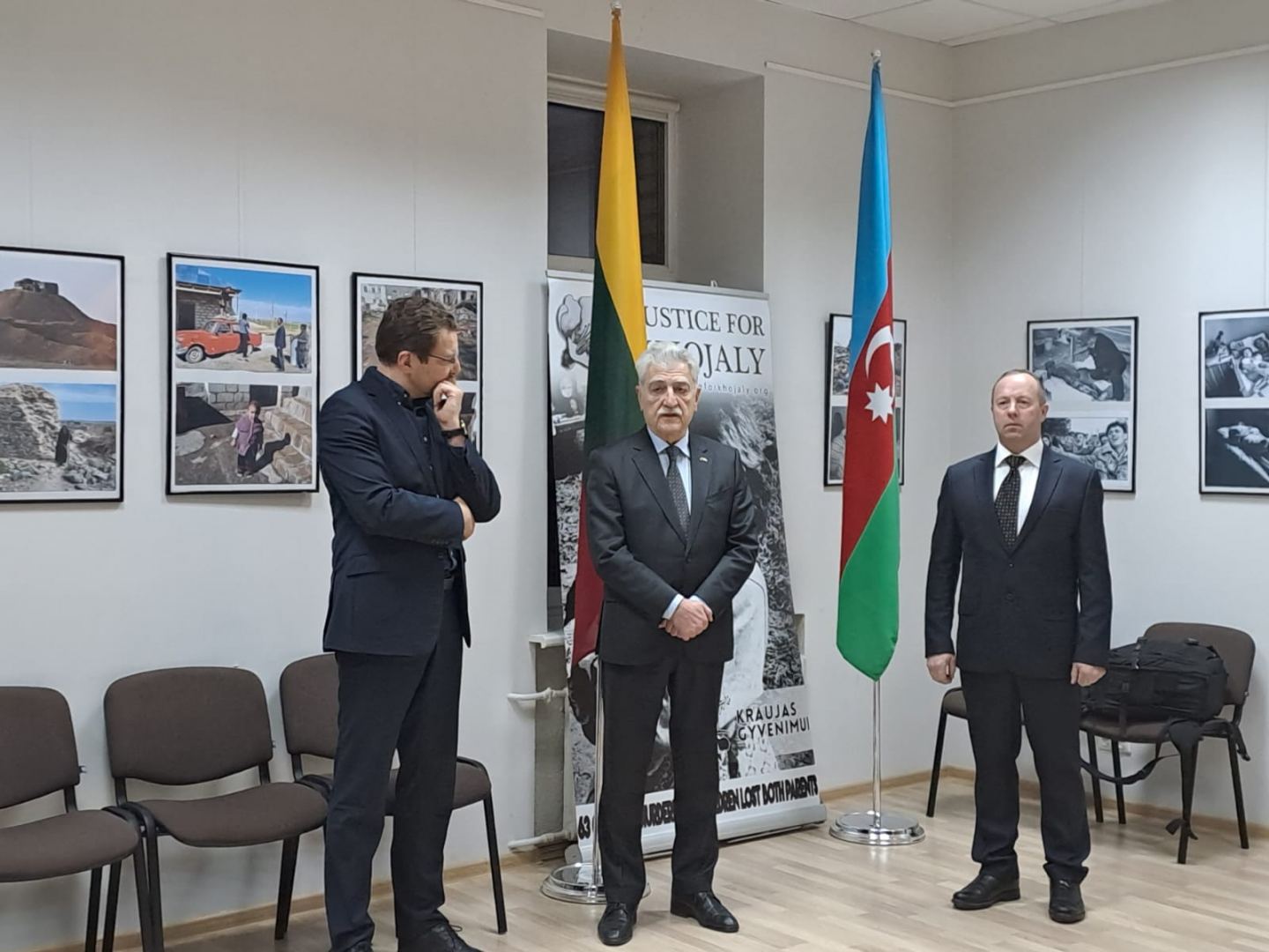 В Вильнюсе открылась фотовыставка Ричардаса Лапайтиса "Справедливость для Ходжалы" (ФОТО)