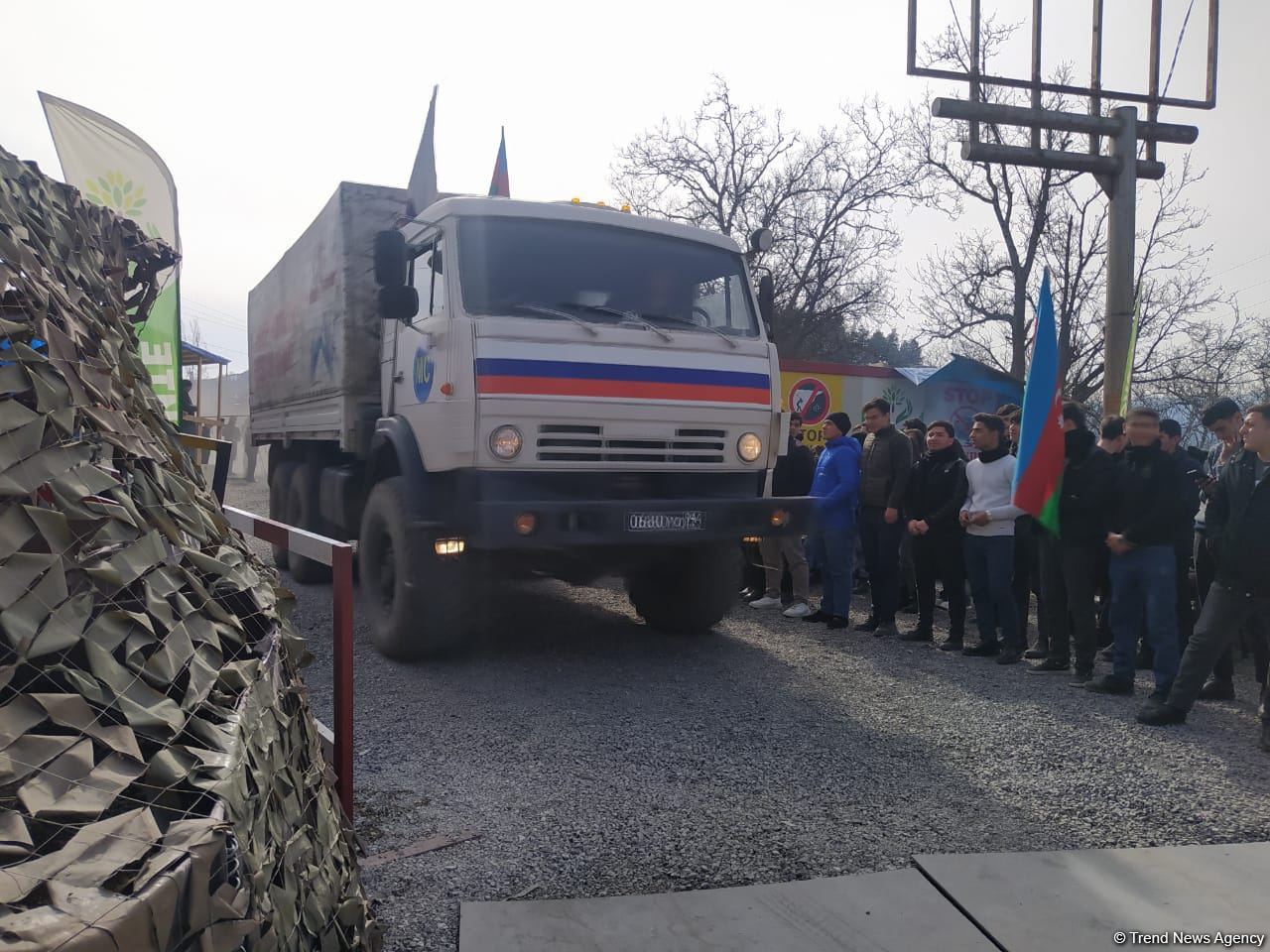 Another convoy of Russian peacekeepers pass freely along Azerbaijan's Lachin-Khankendi road (PHOTO)