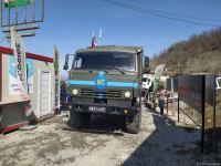 Vehicles of Russian peacekeepers passing freely along Azerbaijan's Lachin-Khankendi road (PHOTO)
