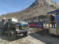 Vehicles of Russian peacekeepers passing freely along Azerbaijan's Lachin-Khankendi road (PHOTO)