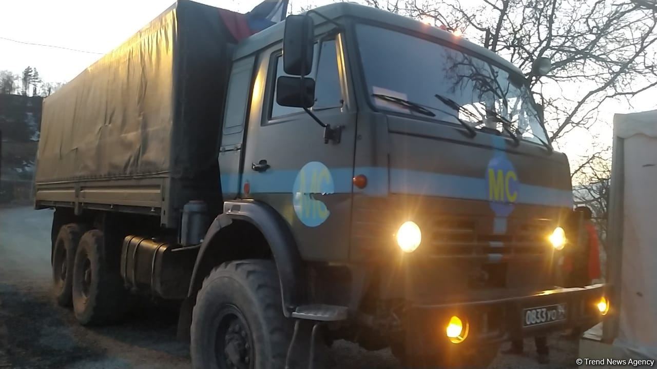 Convoy of Russian peacekeepers passes freely along Azerbaijan's Lachin-Khankendi road (PHOTO)