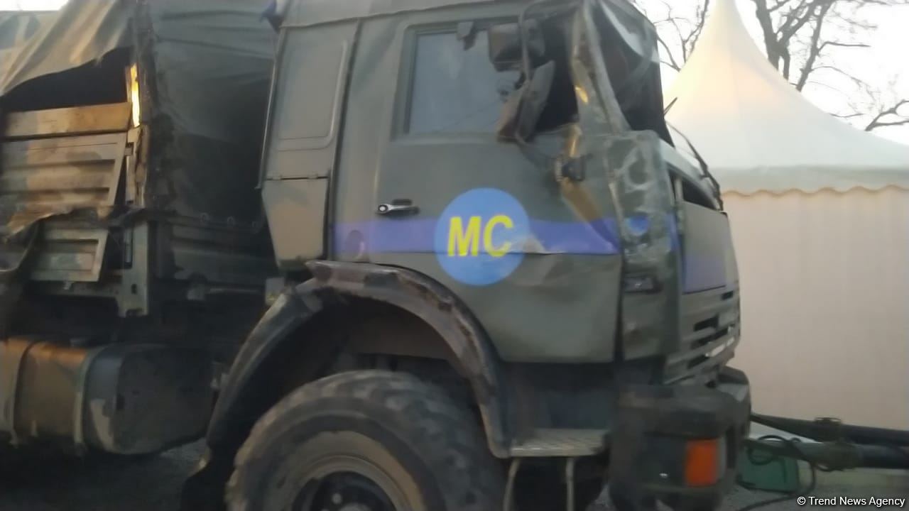 Convoy of Russian peacekeepers passes freely along Azerbaijan's Lachin-Khankendi road (PHOTO)