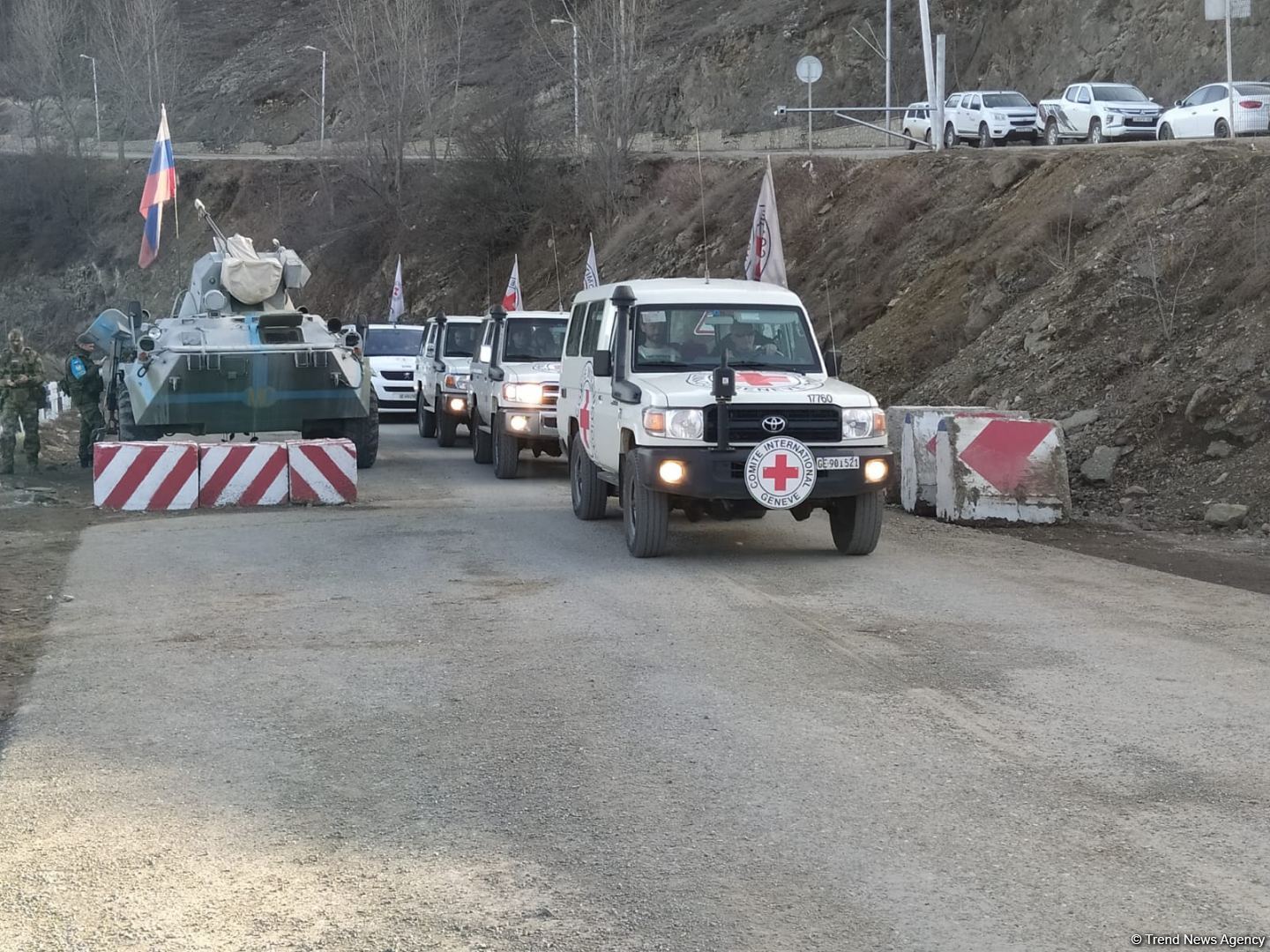 Vehicles of ICRC move freely along Azerbaijan's Lachin-Khankendi road (PHOTO)