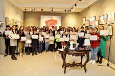 В Баку открылась итоговая выставка творческого конкурса "Размышляй и созидай" (ФОТО)