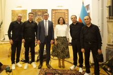 Азербайджанские ковры "Азерхалча" покоряют Австрию - праздничный вечер с музыкой и национальной кухней (ФОТО/ВИДЕО)