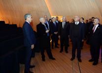 Президент Ирака Абдель Латиф Джамал Рашид ознакомился с Центром Гейдара Алиева (ФОТО)