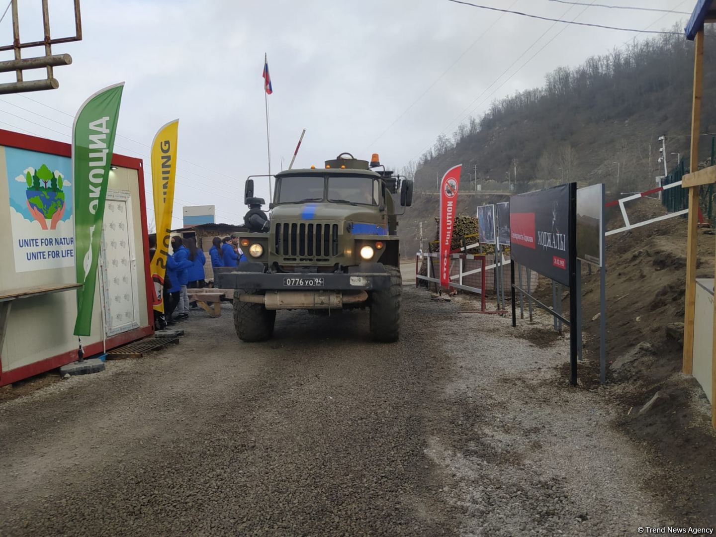 Convoy of Russian peacekeepers freely moves along Azerbaijan's Lachin-Khankendi road (PHOTO)