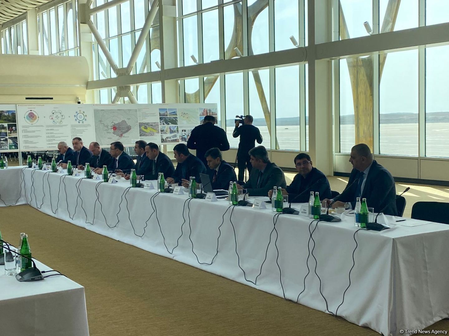 Работы по строительству взлетно-посадочной полосы и терминала в Лачинском аэропорту выполнены на 37% - замминистра (ФОТО)