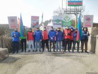 Azerbaijani eco-activists continue peaceful protest on Lachin-Khankendi road (PHOTO)