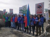 Azerbaijani eco-activists continue peaceful protest on Lachin-Khankendi road (PHOTO)