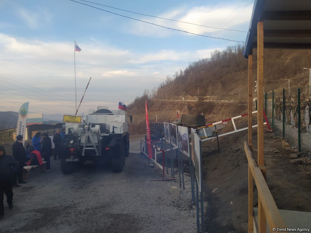 Another convoy of Russian peacekeepers moves freely along Azerbaijan's Lachin-Khankendi road (PHOTO)