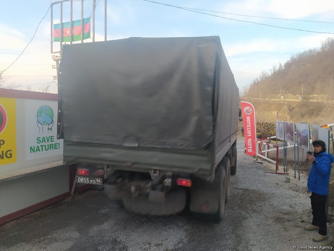 Another convoy of Russian peacekeepers moves freely along Azerbaijan's Lachin-Khankendi road (PHOTO)