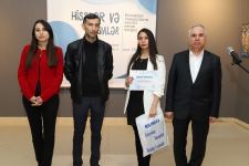 Привлекающие своей непредсказуемостью картины художников-любителей - выставка в Баку (ФОТО)