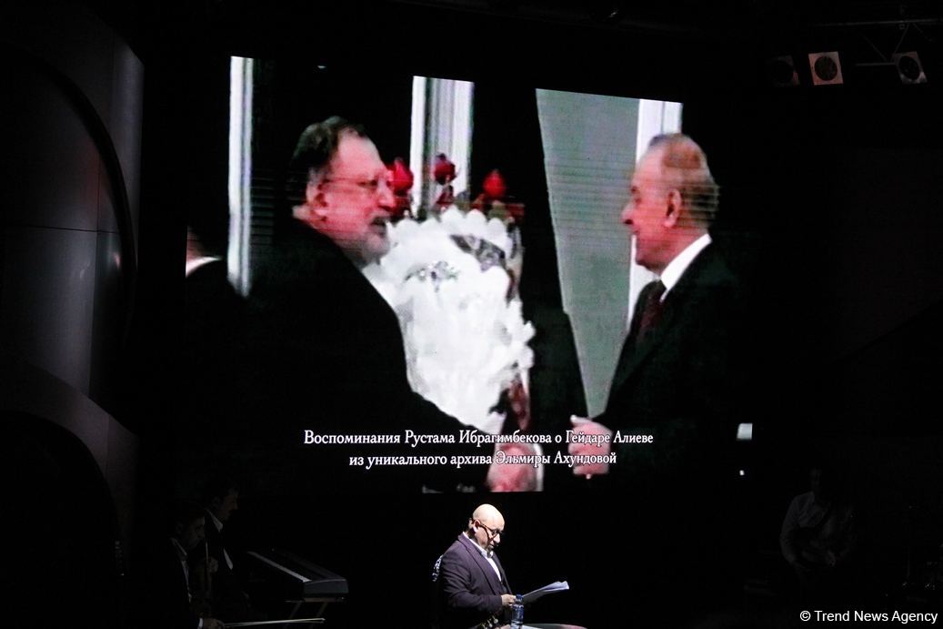 С любовью вспоминая Рустама Ибрагимбекова - вечер памяти Мастера (ФОТО)