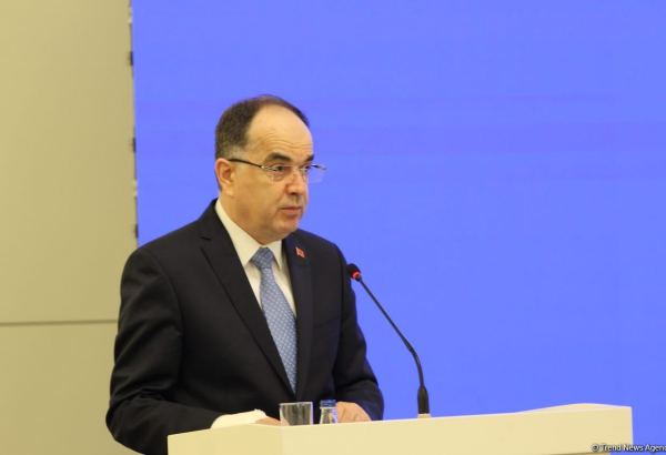 Президент Албании направил письмо Президенту Ильхаму Алиеву по случаю 28 Мая - Дня независимости