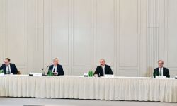 President Ilham Aliyev meets with heads of leading German companies (PHOTO)
