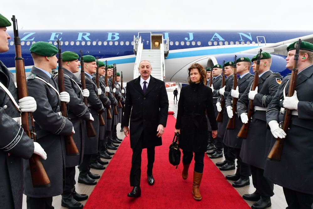 Президент Ильхам Алиев прибыл с рабочим визитом в Германию (ФОТО/ВИДЕО)