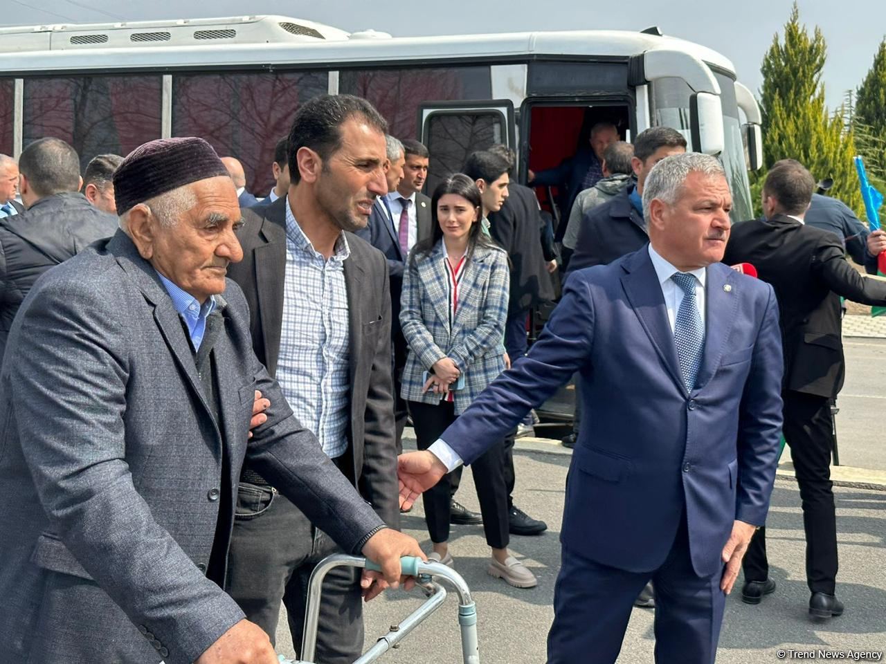 Azerbaijani resettles former IDPs to Talish village (PHOTO)