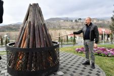 Президент Ильхам Алиев зажег новрузовский костер в селе Талыш и поздравил азербайджанский народ с праздником (ФОТО)