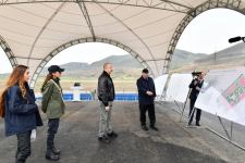 Президент Азербайджанской Республики Ильхам Алиев и Первая леди Мехрибан Алиева приняли участие в церемонии закладки фундамента жилого квартала в поселке Суговушан (ФОТО/ВИДЕО)